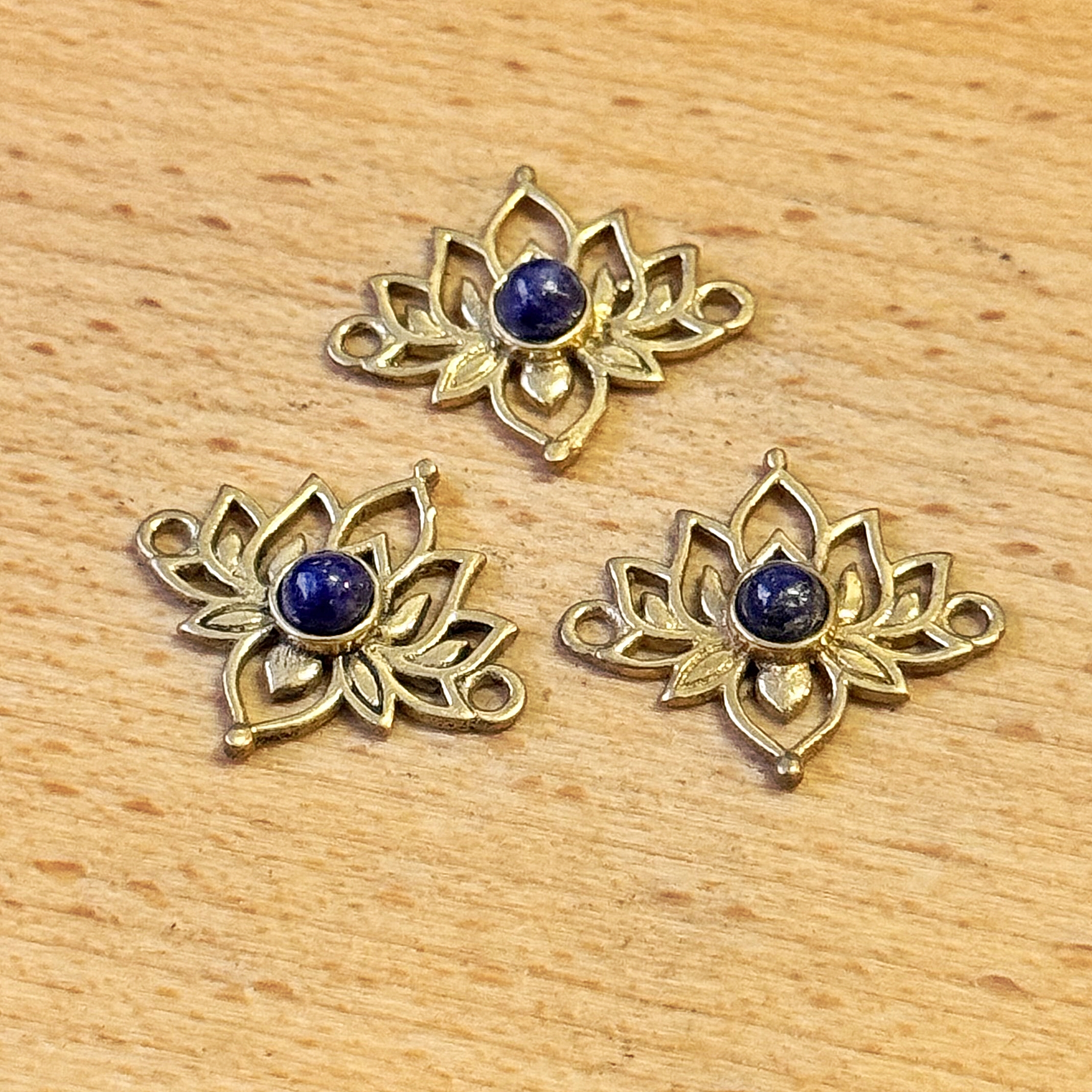 Connettore Fiore Loto Lapiz particolare