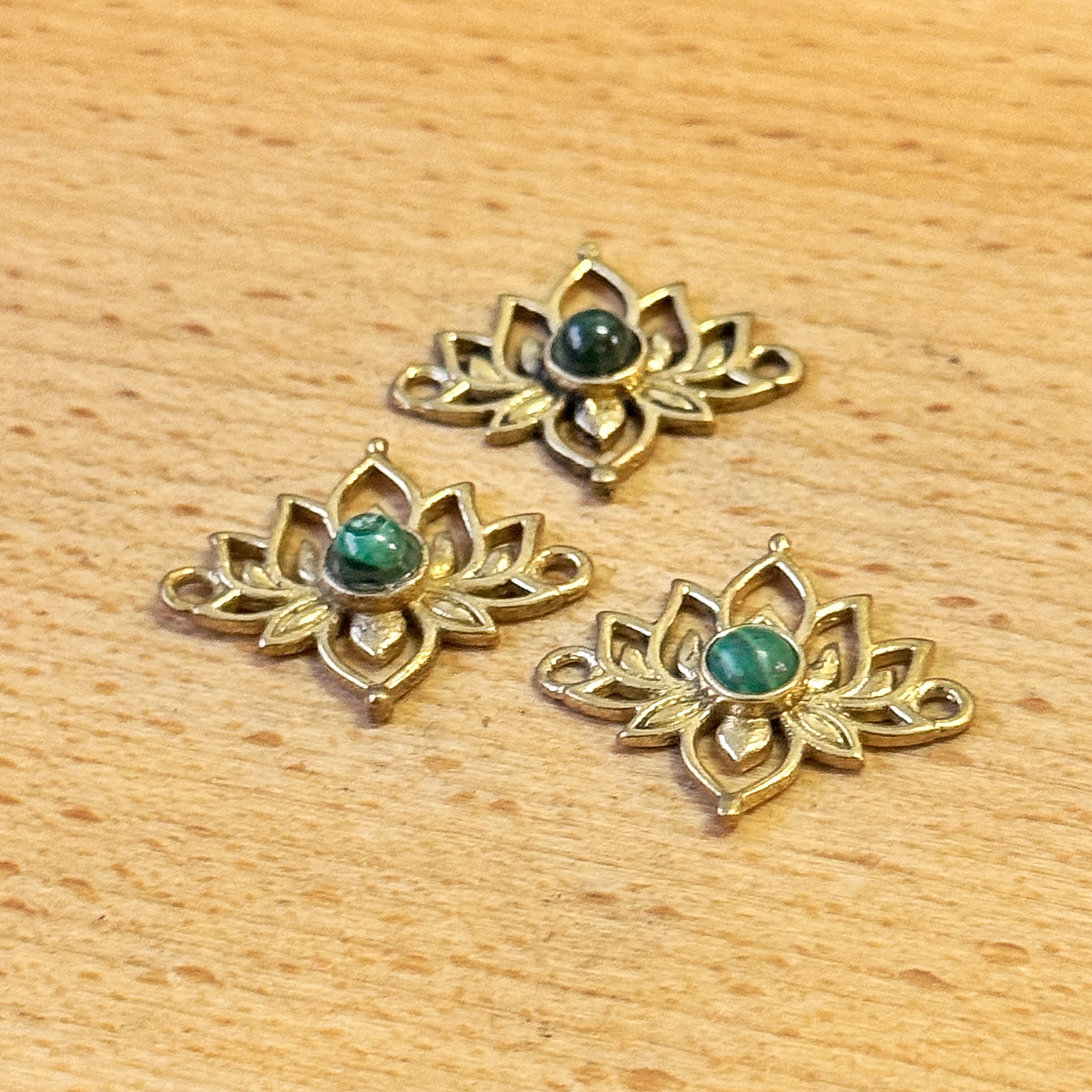 Connettore Fiore Loto Malachite laterale