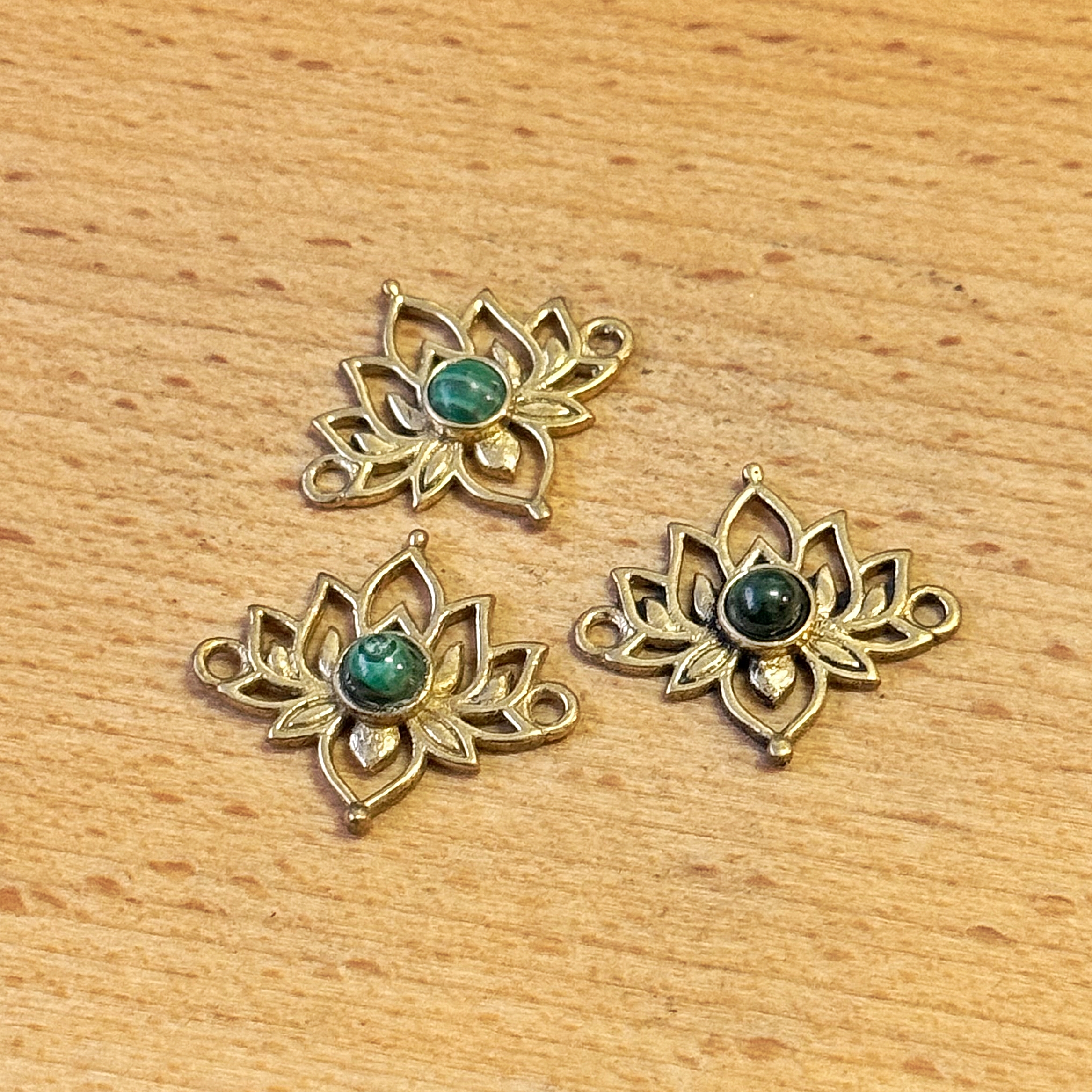 Connettore Fiore Loto Malachite particolare