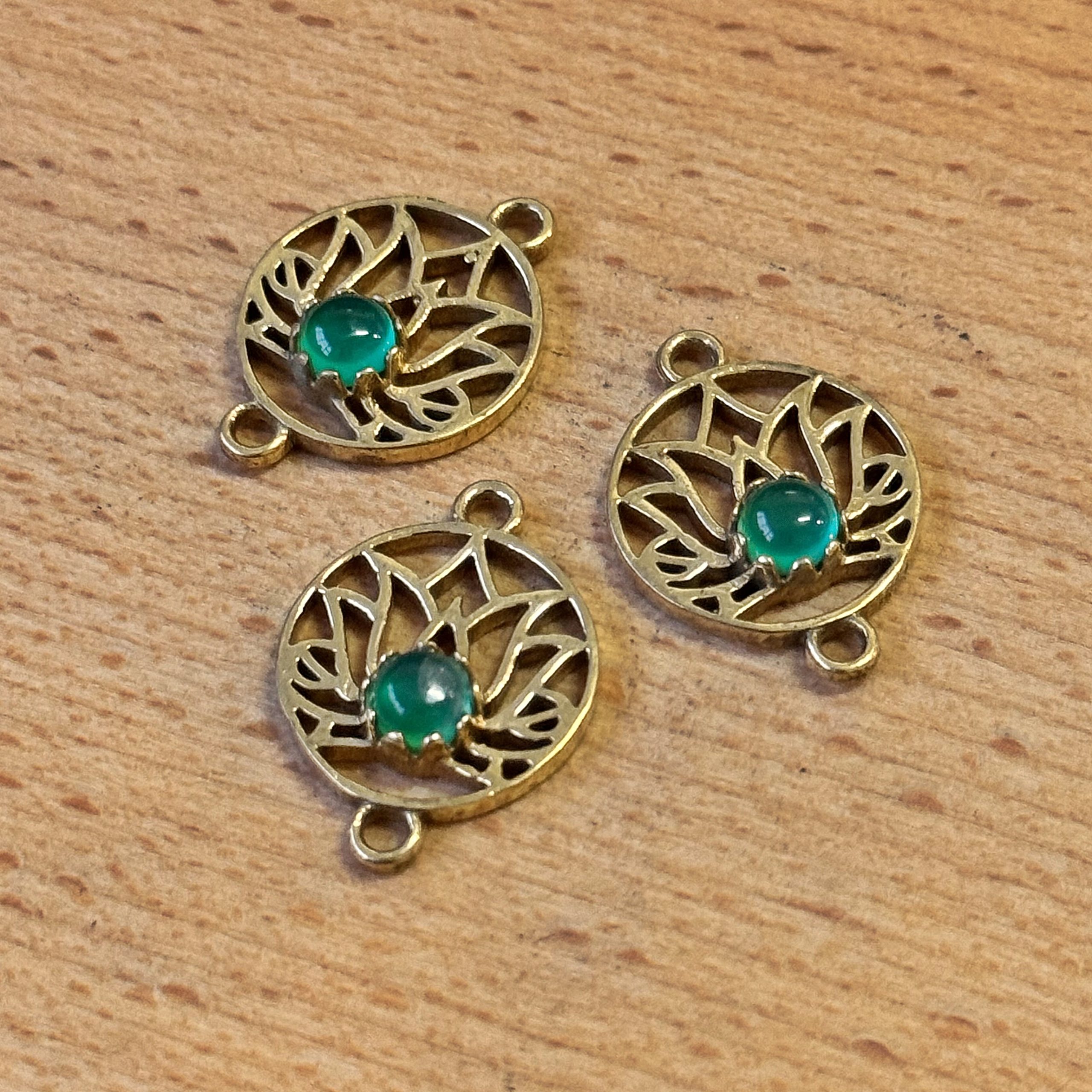 Connettore Fiore Loto tondo Agata smeraldo particolare