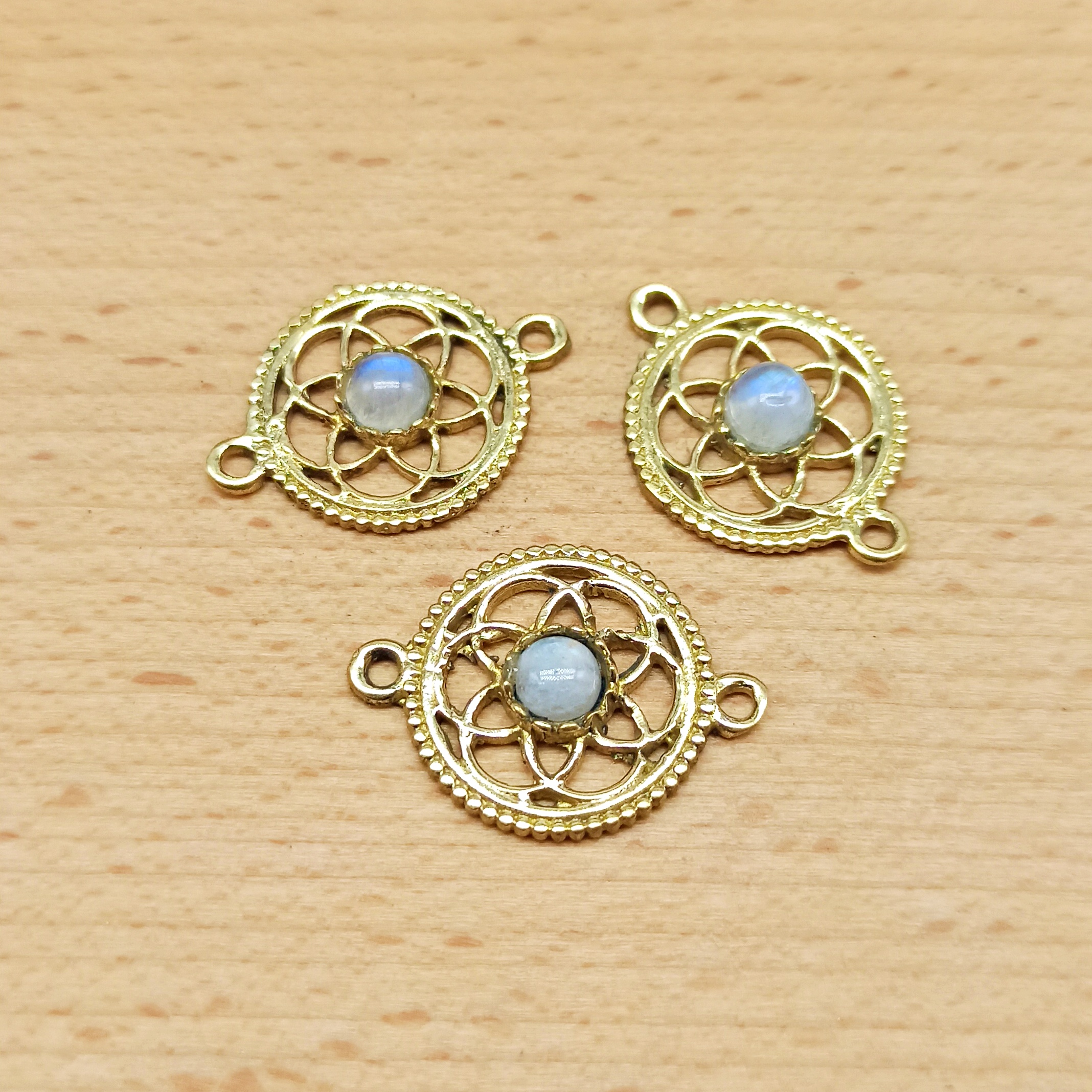 Mandala - Labradorite bianca - immagine 3