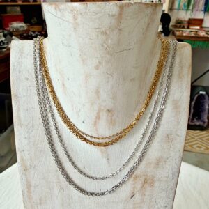 Collana girocollo semplice in acciaio argentata dorata o rosata