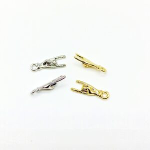 Ciondolo manina corna zama