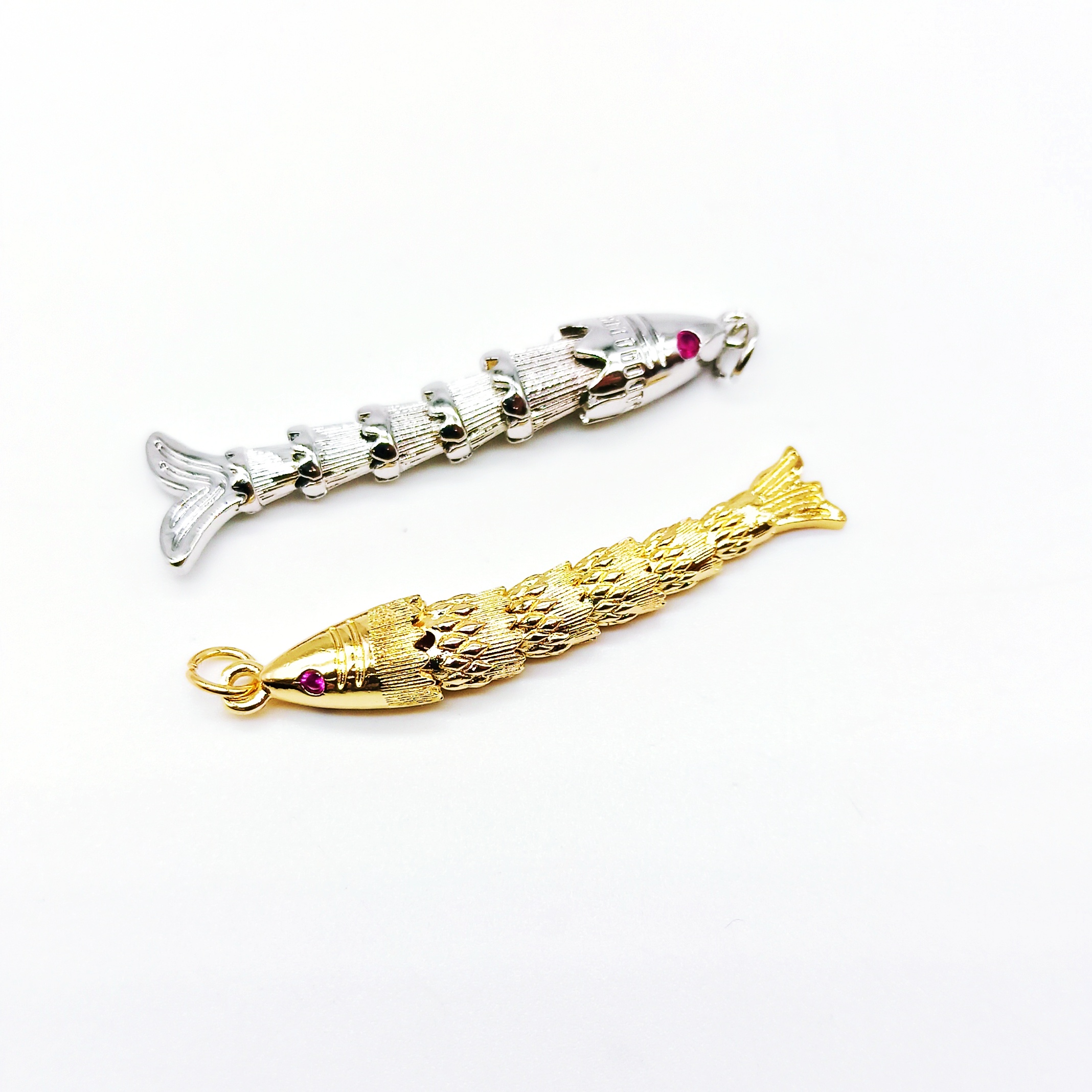 Pendente pesce mobile ottone