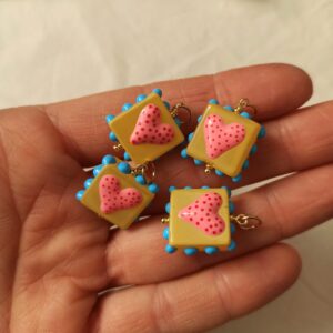 Alternative view of Ciondolo cuore nero quadrato in ceramica e acciaio