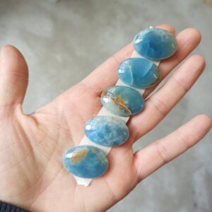 Cabochon ovale medio Onice cielo