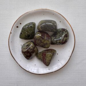 Alternative view of Diaspro Sangue di Drago Burattata