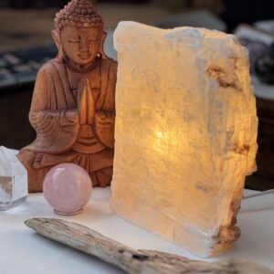 Alternative view of Lampada di Selenite 2