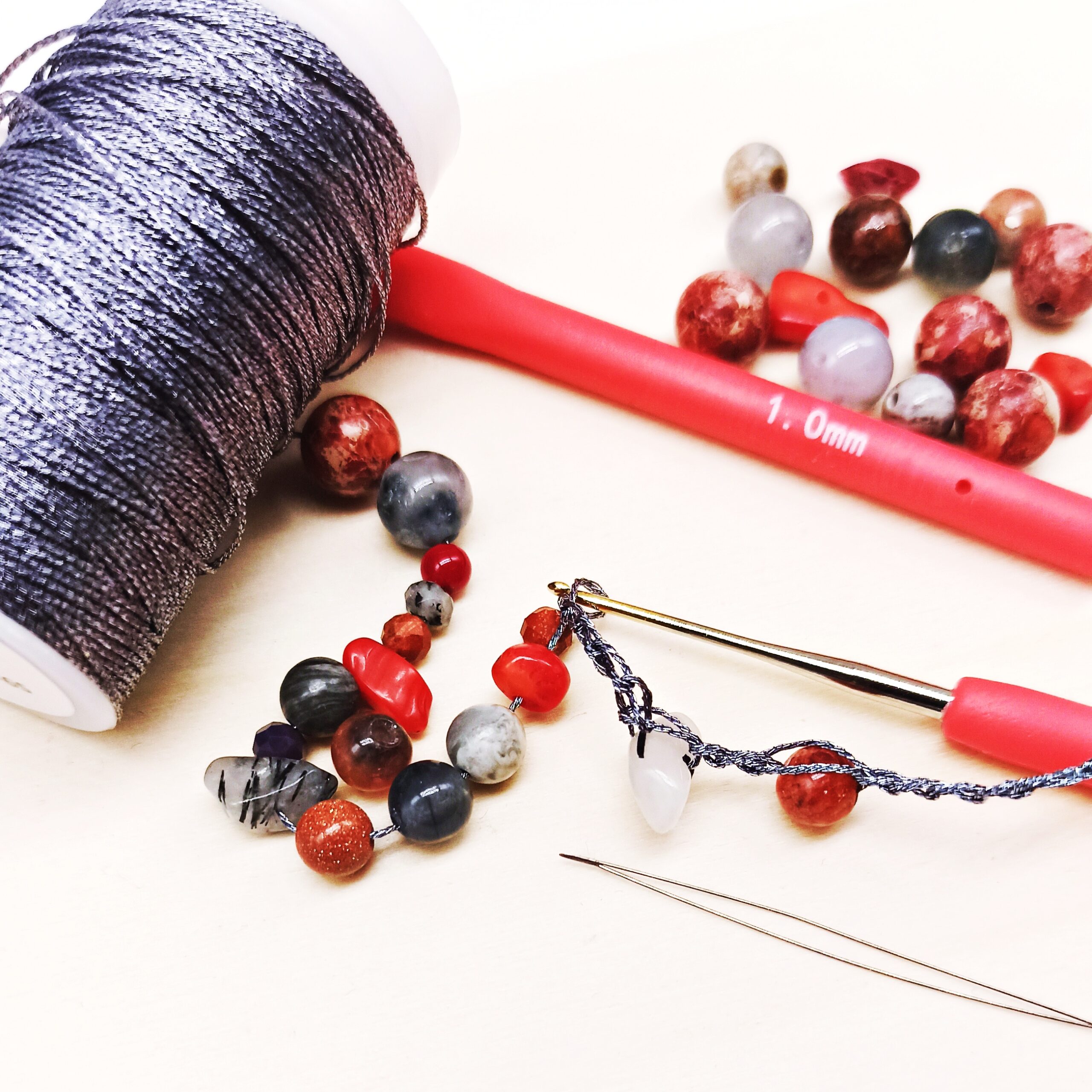 Uncinetto 1 mm per lavorazione catenella semplice - immagine 2