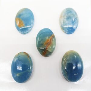 Alternative view of Cabochon ovale medio Onice cielo