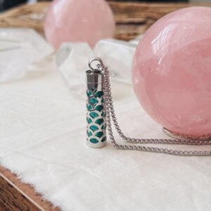 Alternative view of Collana Bottiglietta per Aromaterapia Onde