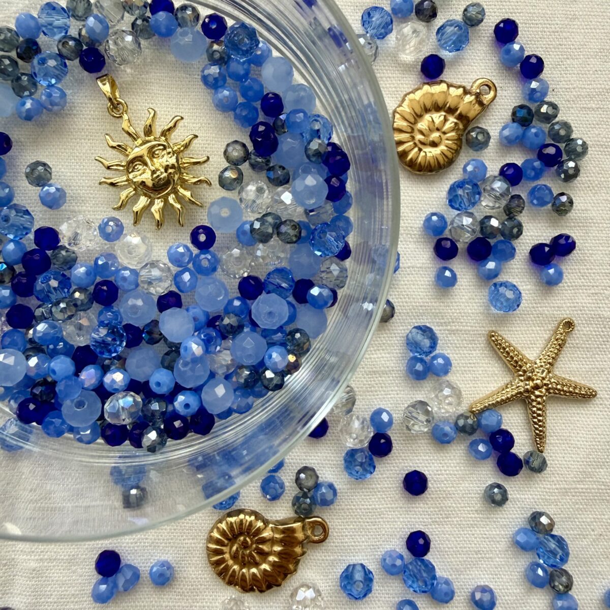 Mix Mezzi Cristalli Sfaccettati 4 e 6 mm Blu - foro 0.8
