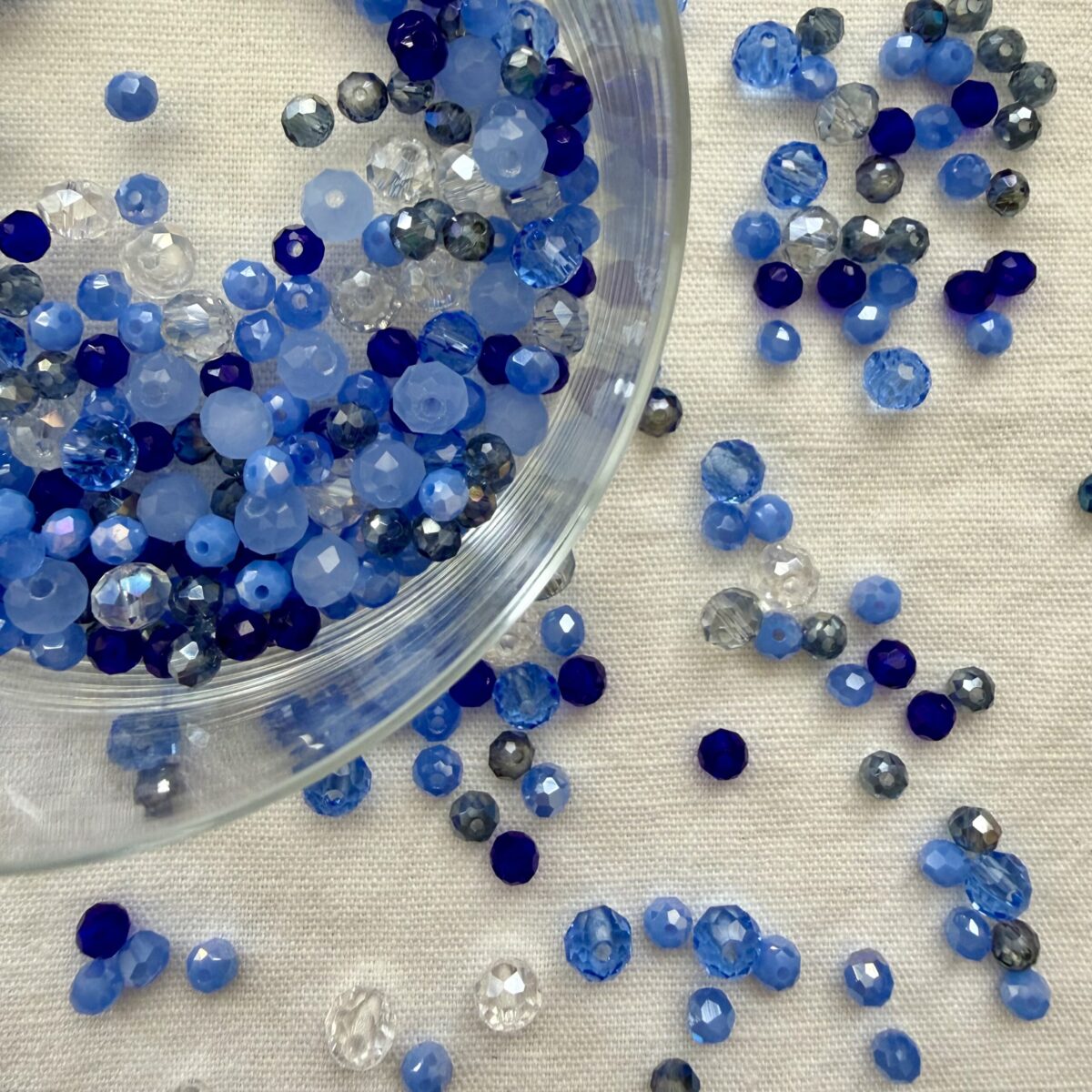 Mix Mezzi Cristalli Sfaccettati 4 e 6 mm Blu - foro 0.8