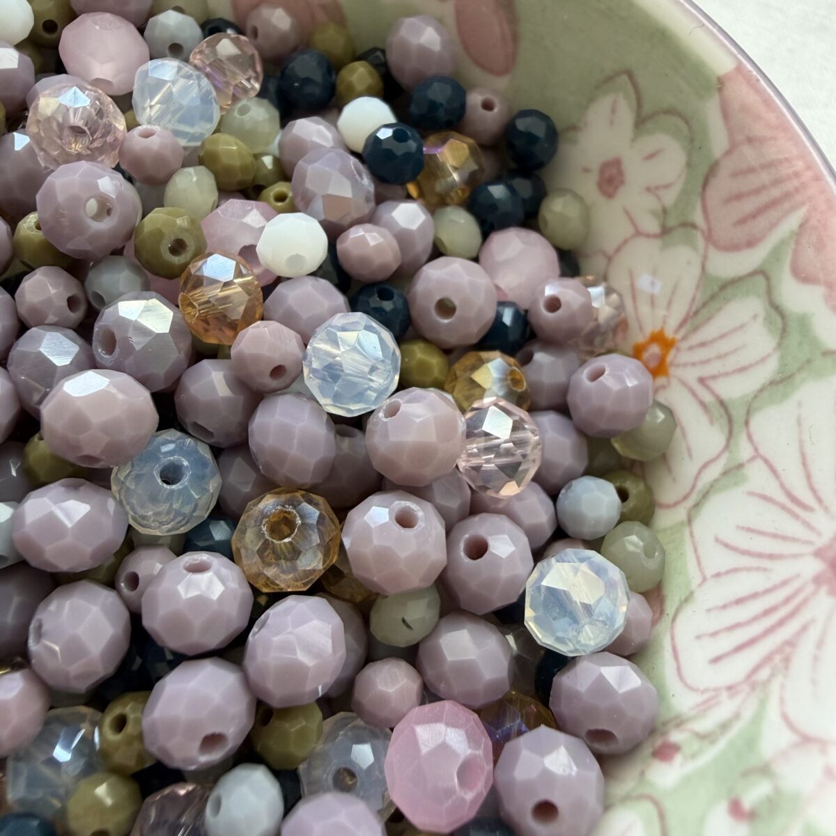Mix Mezzi Cristalli Sfaccettati 4 e 6 mm Collina - foro 0.8