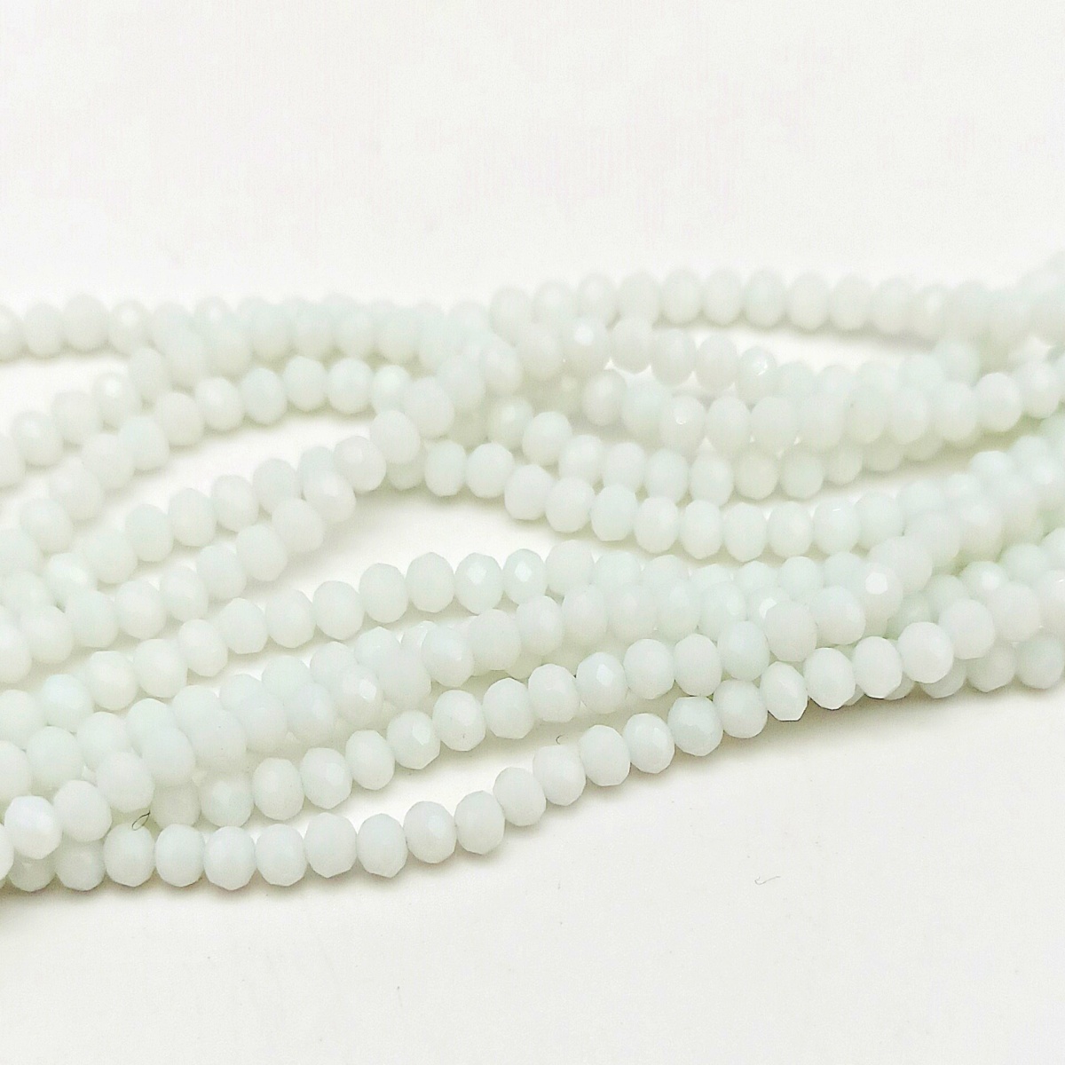 Mezzi cristalli 4 mm color bianco pieno - 115 pezzi