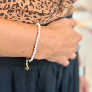 Bracciale Perle Fiume Acciaio Dorato Pronto All'Uso Indossato