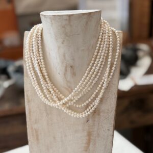 Collana Perle Fiume chiusura dorata