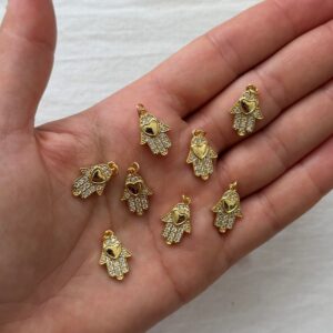 Manina di Fatima Ottone Dorato Cubic Zirconia Dettaglio